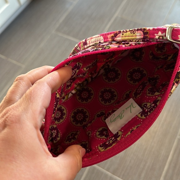 Vera Bradley Frannie bag In Very Berry Paisley retired EUC - Picture 9 of 10